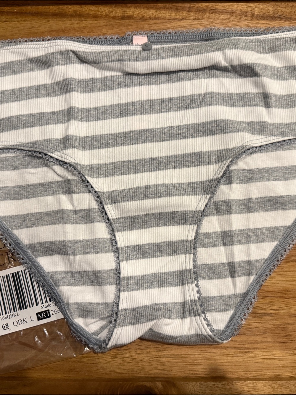 Victoria’s Secret Grey and White Stripe Hiphugger Panty Sz L NWT